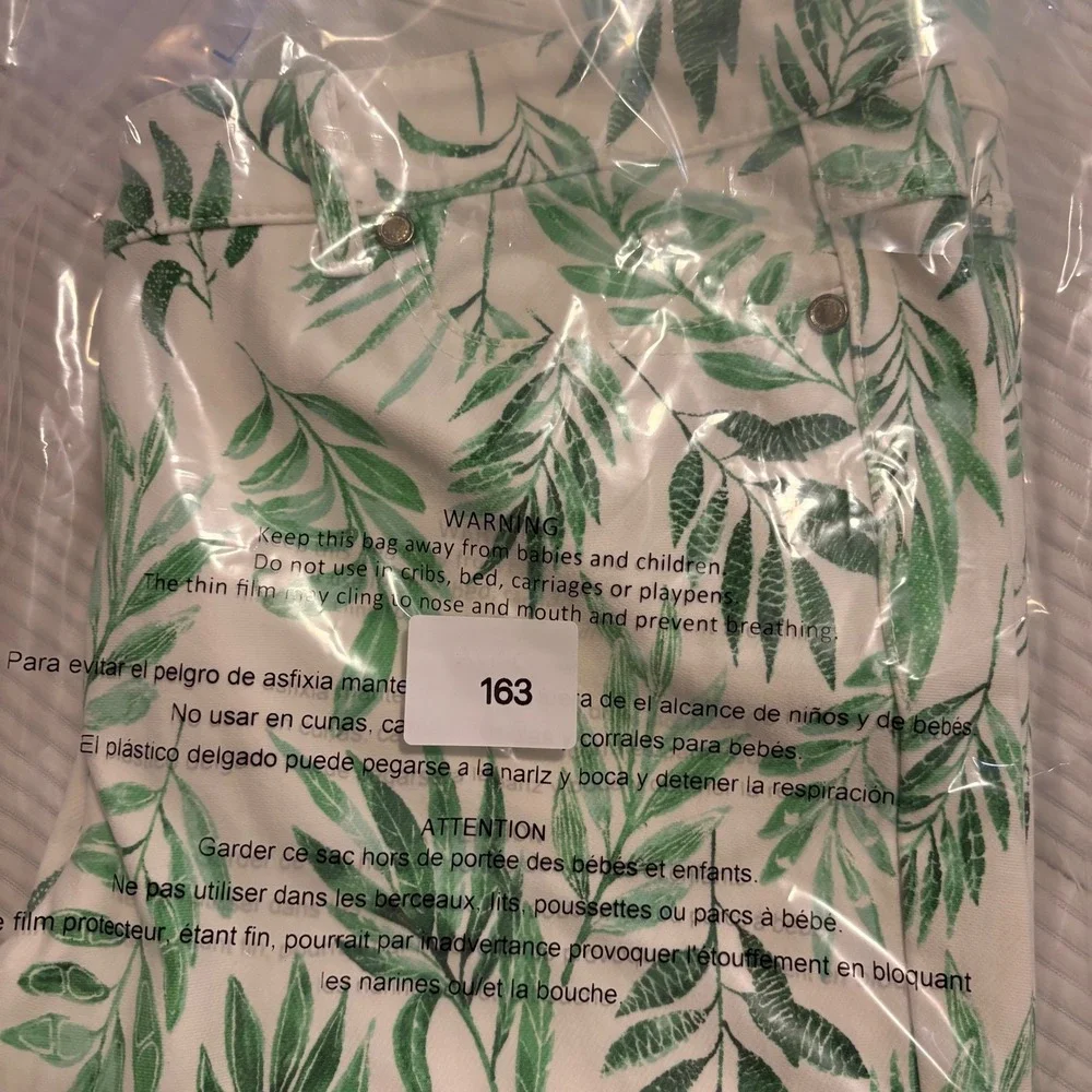 J McLaughlin Pants Women White Green Leaf Print Pant Straight Leg Casual Size 10 - Picture 15 of 15